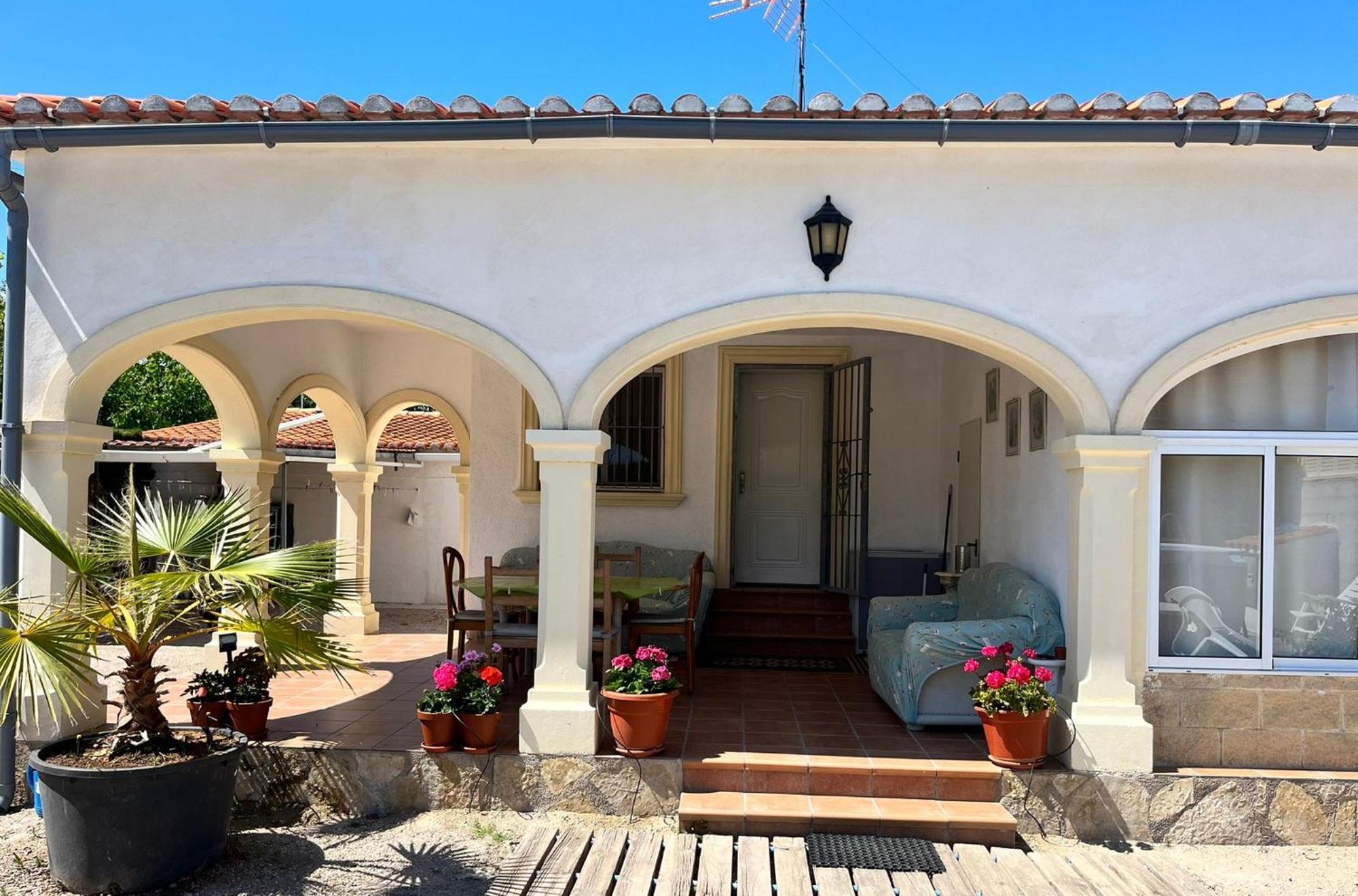 The House Guest House Les Deveses Exterior photo
