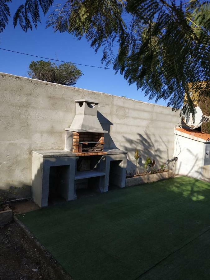 The House Guest House Les Deveses Exterior photo